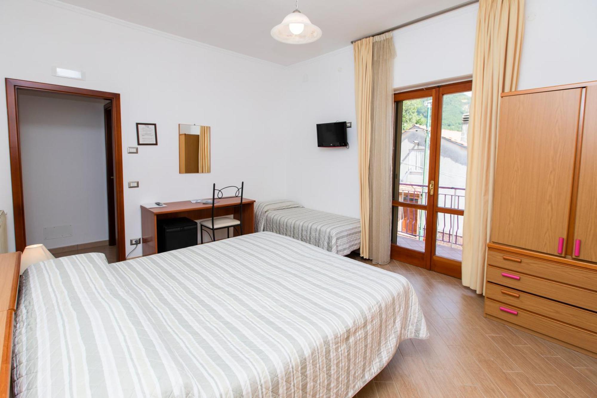 Sant'Anna Bed & Breakfast Аджерола Екстер'єр фото