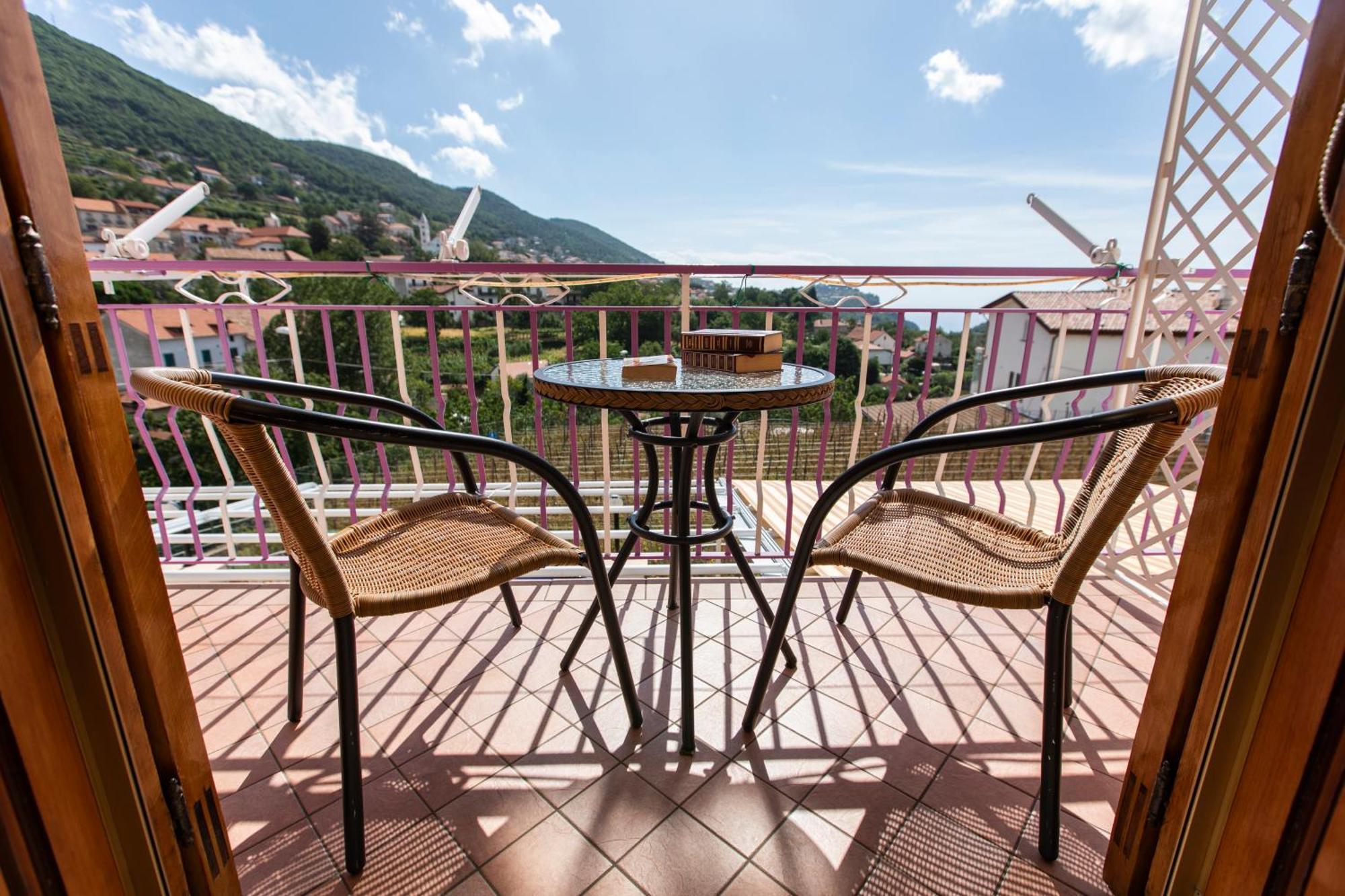 Sant'Anna Bed & Breakfast Аджерола Екстер'єр фото