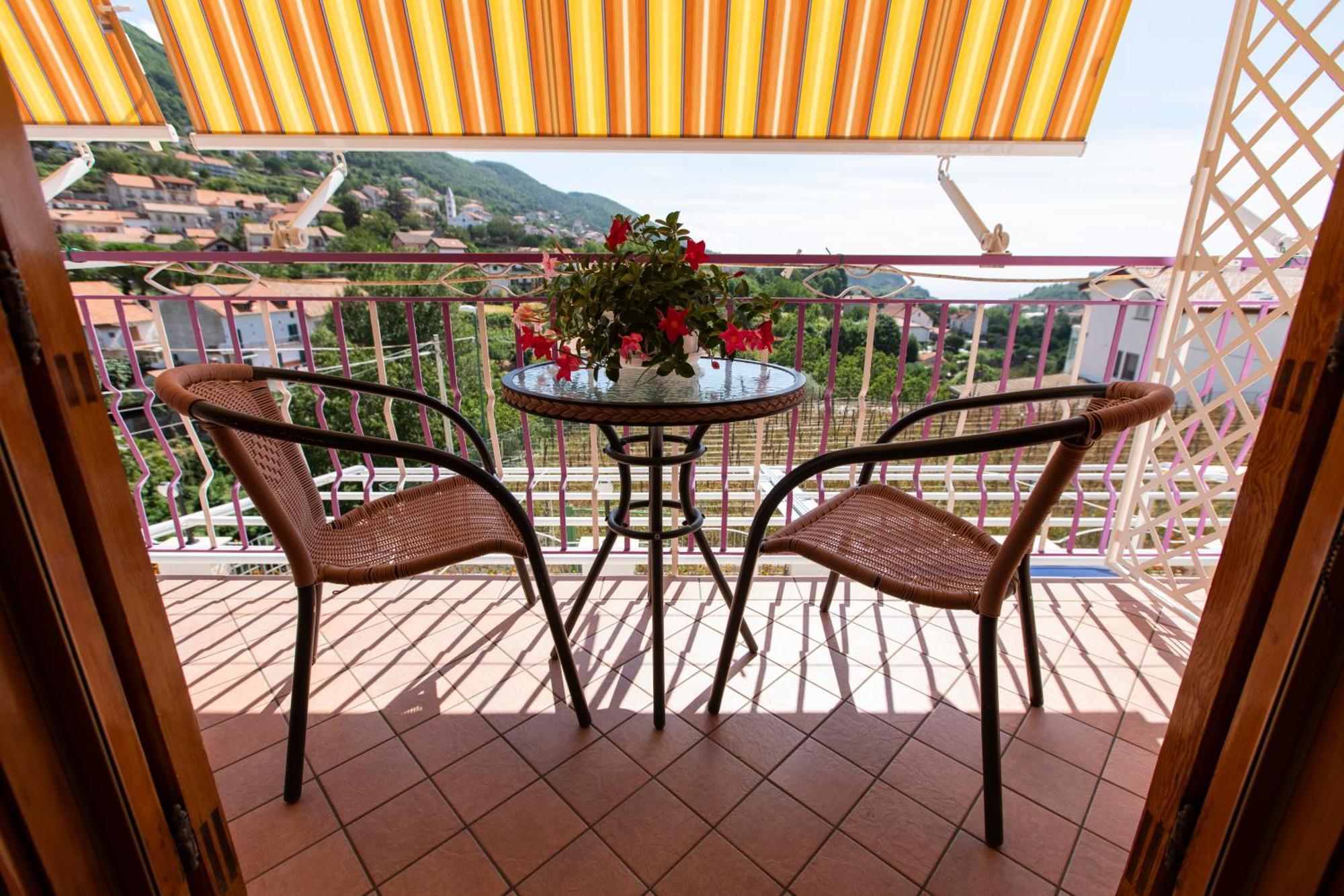 Sant'Anna Bed & Breakfast Аджерола Екстер'єр фото
