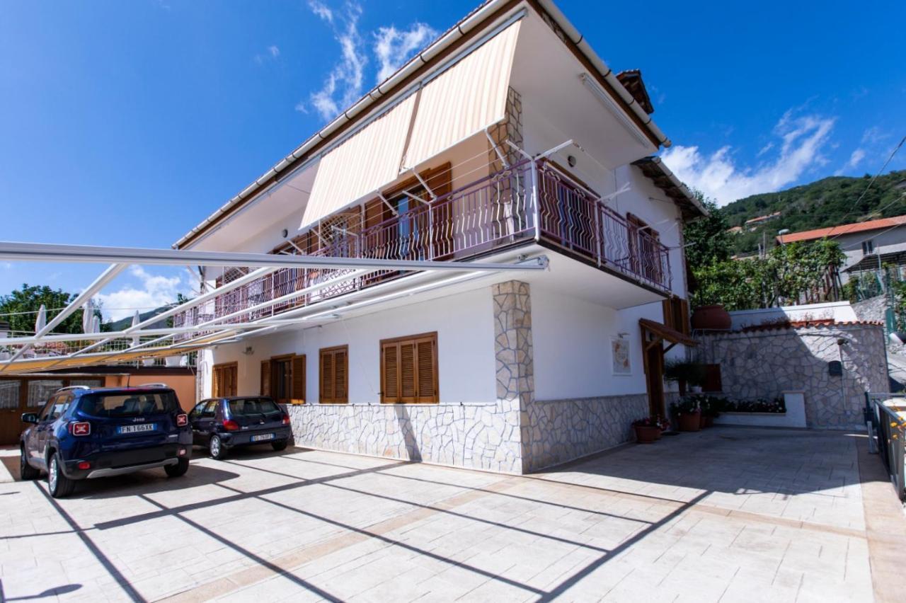 Sant'Anna Bed & Breakfast Аджерола Екстер'єр фото