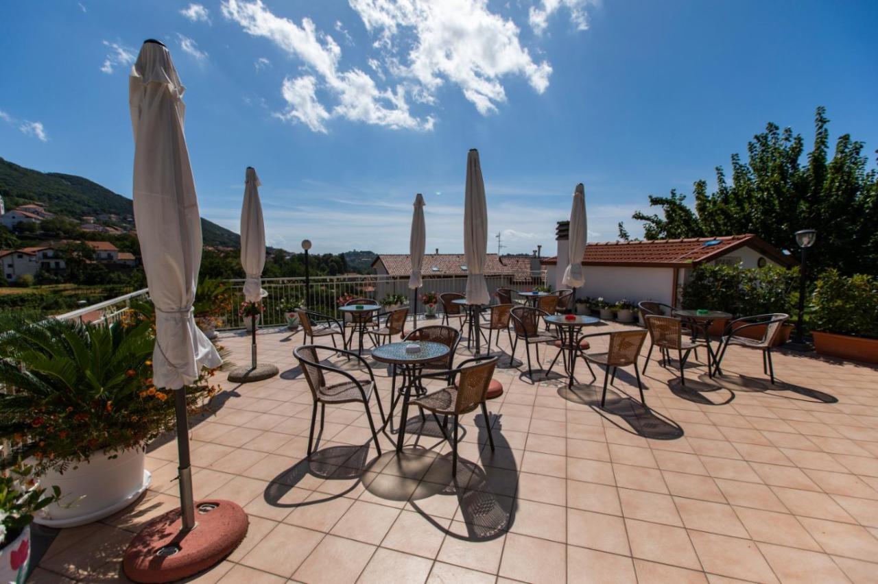 Sant'Anna Bed & Breakfast Аджерола Екстер'єр фото